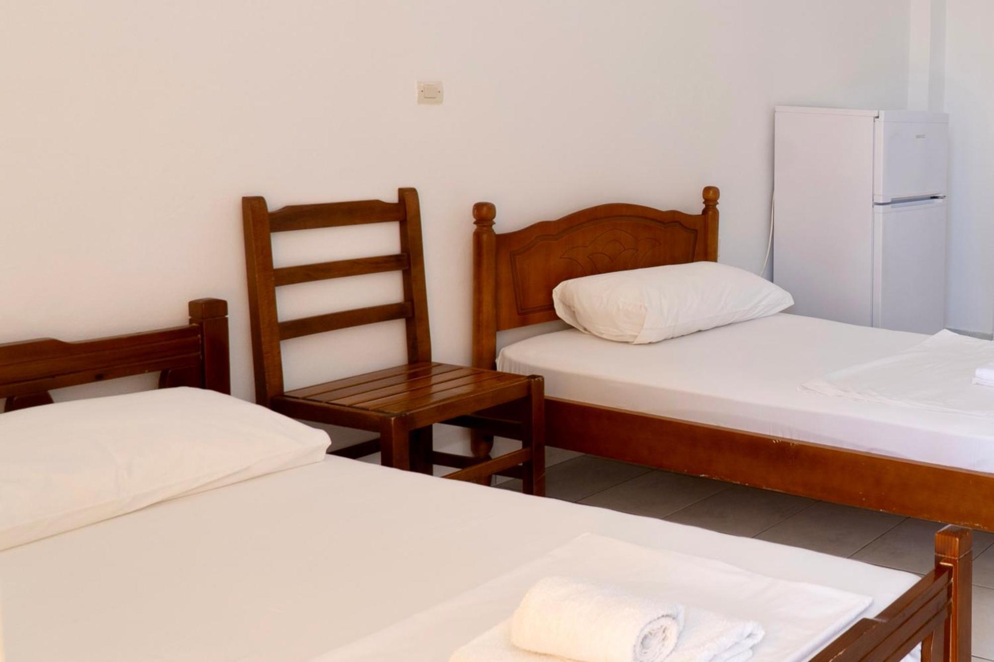 Vourtaréa Guesthouse Himare Camera foto